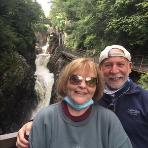 Meet your Posher, Linda